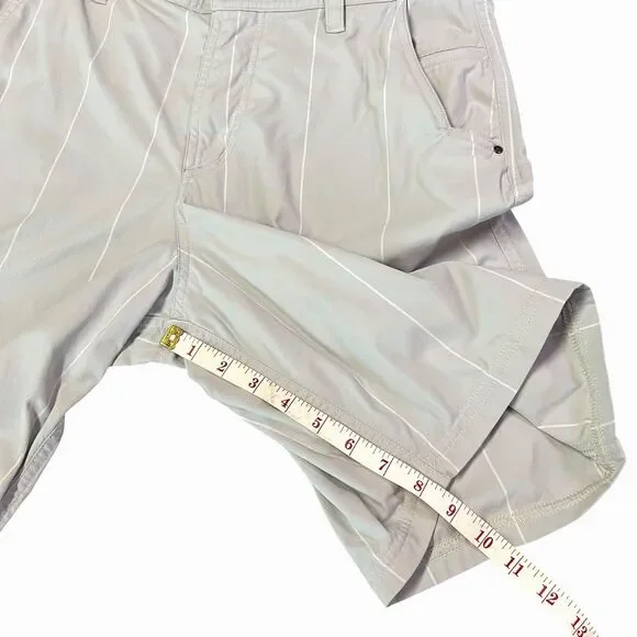 Lululemon Kahuna Bermuda Shorts Men 32 x 8.5” Check Gray White Blue Golf Outdoor - Picture 14 of 16